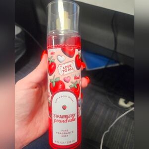 Bath & Body Works Strawberry Pound Cake Fine Fragrance Mist